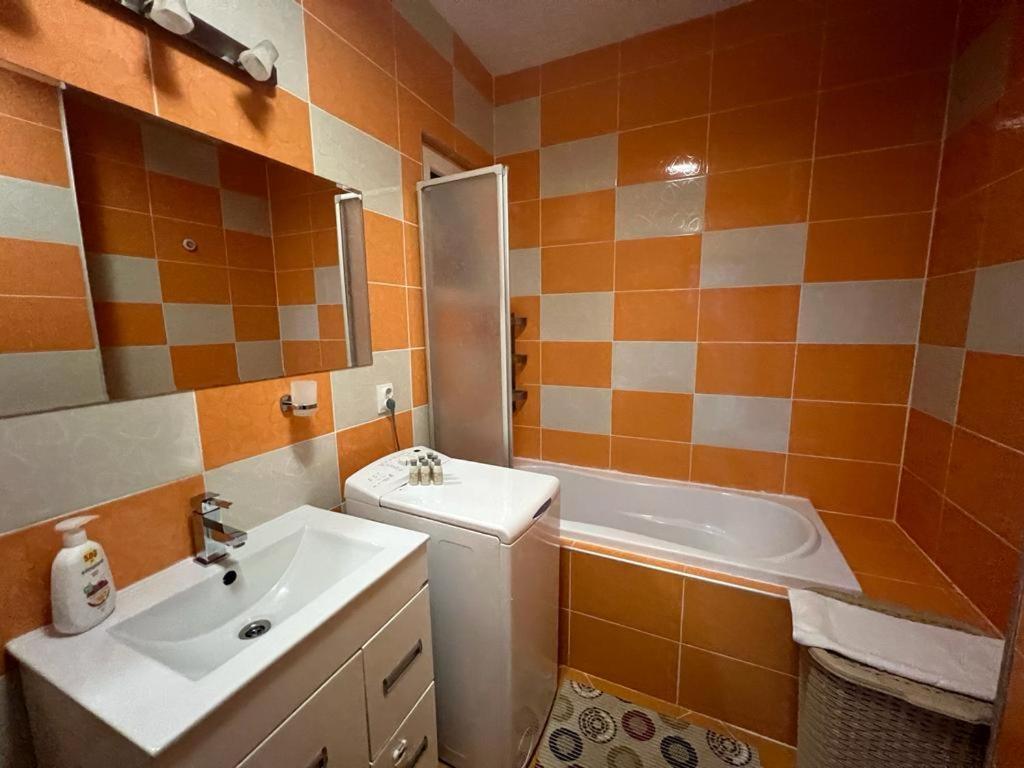 Tudor Central Apartment Mihai Viteazu Square Cluj-Napoca Eksteriør billede